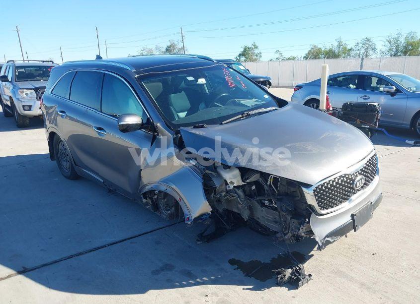 2017 Kia Sorento 3.3L SX (VIN 5XYPK4A58HG306654) main photo