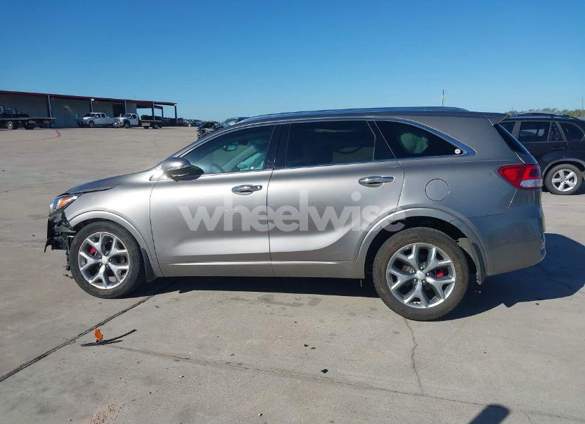 Photo 14 of 2017 Kia Sorento 3.3L SX (VIN 5XYPK4A58HG306654)