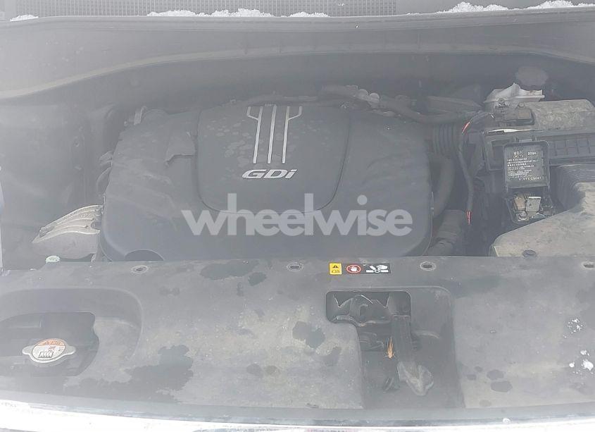 Photo 10 of 2017 Kia Sorento 3.3L SX (VIN 5XYPK4A58HG307433)