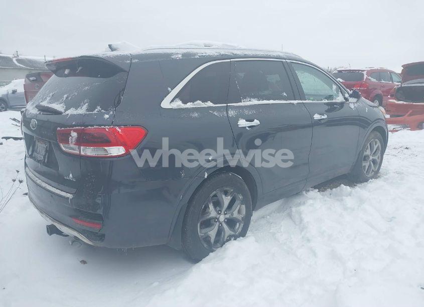 Photo 4 of 2017 Kia Sorento 3.3L SX (VIN 5XYPK4A58HG307433)