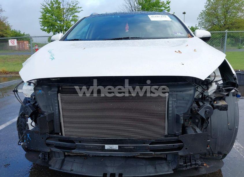 Photo 6 of 2016 Kia Sorento 3.3L SX (VIN 5XYPK4A59GG183705)