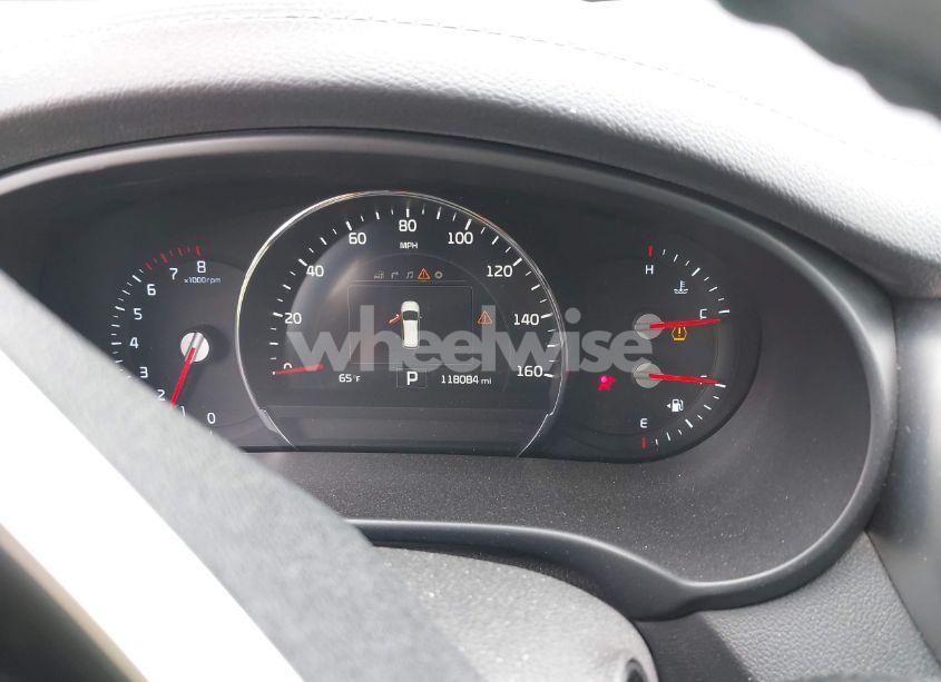 Photo 7 of 2017 Kia Sorento 3.3L SX (VIN 5XYPK4A59HG253995)