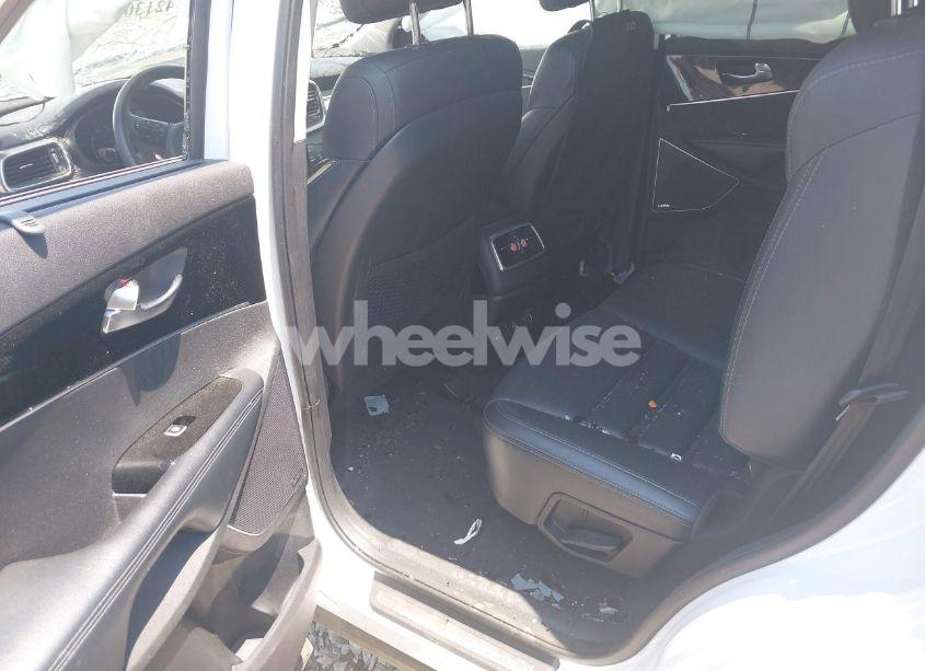 Photo 8 of 2017 Kia Sorento 3.3L SX (VIN 5XYPK4A59HG312155)