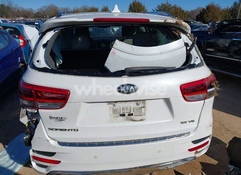 Photo 16 of 2017 Kia Sorento 3.3L SX (VIN 5XYPK4A5XHG314075)