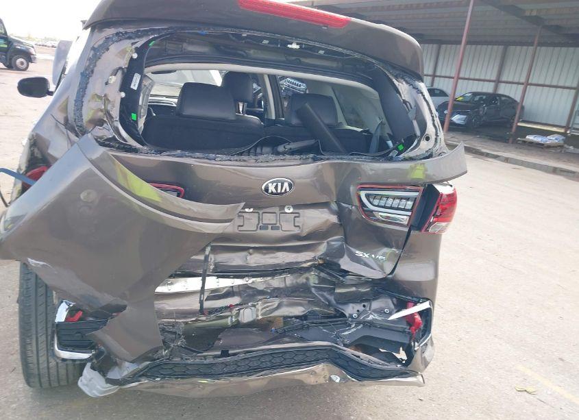 Photo 6 of 2019 Kia Sorento 3.3L SX (VIN 5XYPK4A5XKG472746)