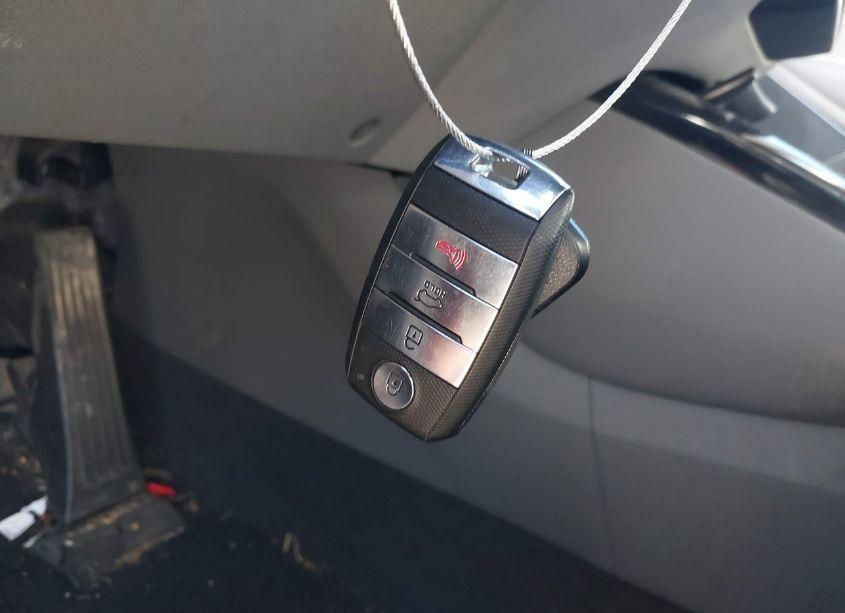 Photo 11 of 2016 Kia Sorento 3.3L SX (VIN 5XYPKDA50GG087090)