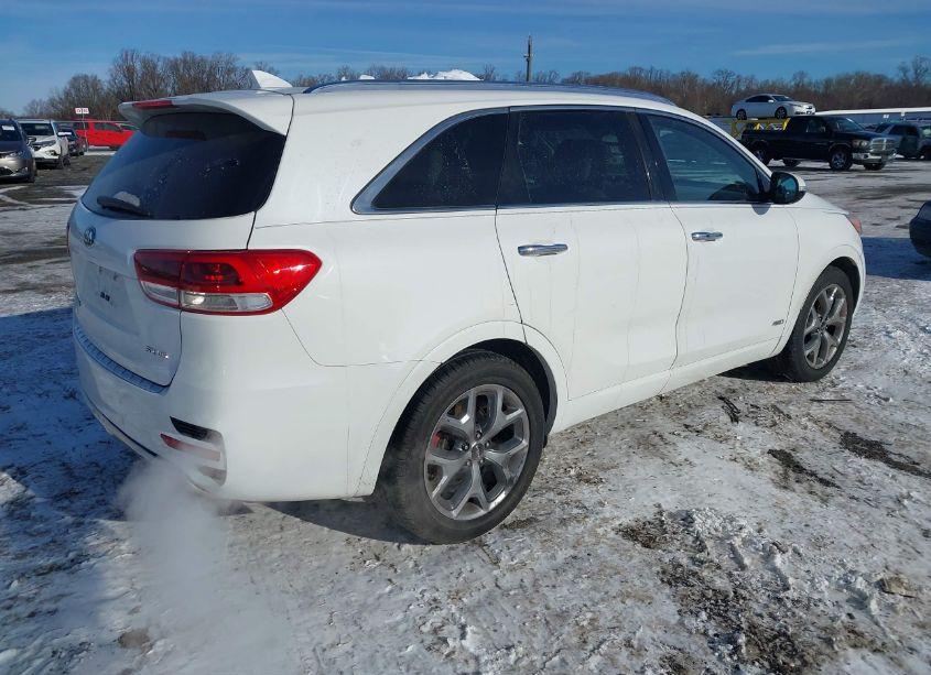 Photo 4 of 2016 Kia Sorento 3.3L SX (VIN 5XYPKDA50GG111419)