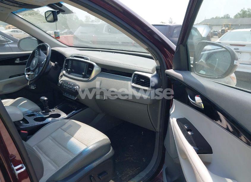 Photo 5 of 2016 Kia Sorento 3.3L SX (VIN 5XYPKDA50GG122419)