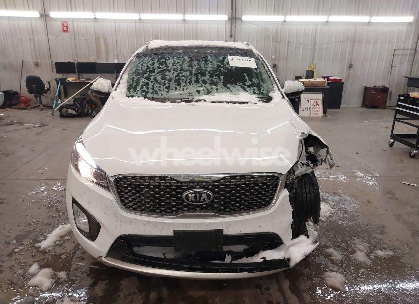 Photo 12 of 2017 Kia Sorento 3.3L SX (VIN 5XYPKDA50HG241931)