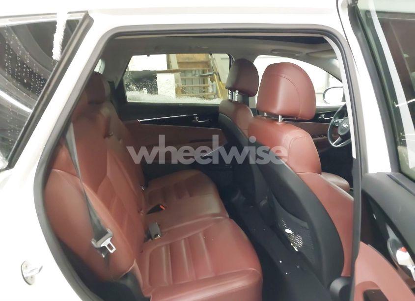 Photo 8 of 2017 Kia Sorento 3.3L SX (VIN 5XYPKDA50HG241931)