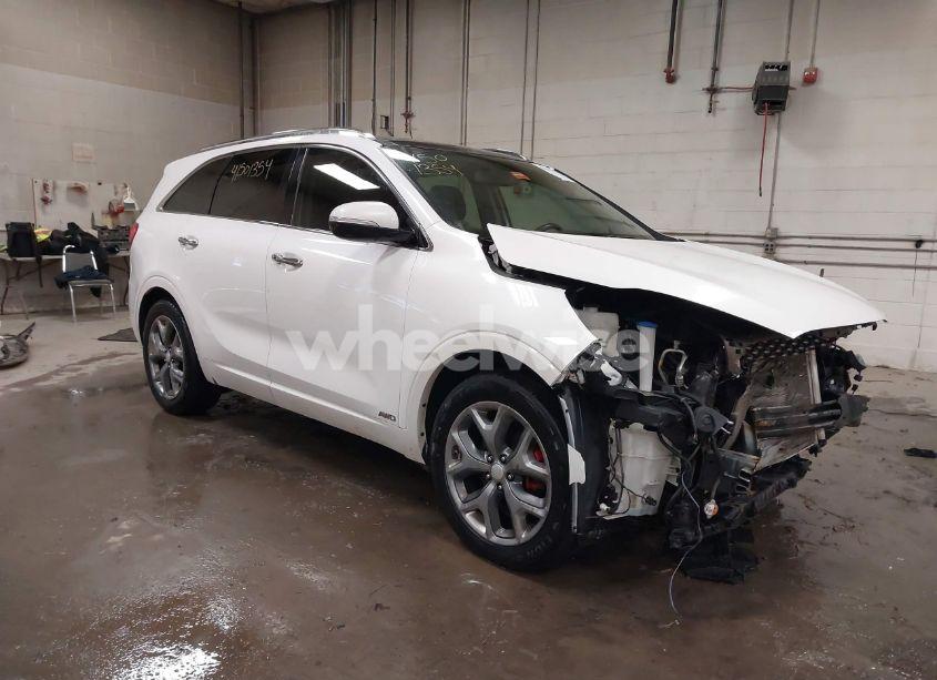 2016 Kia Sorento 3.3L SX (VIN 5XYPKDA51GG077698) main photo
