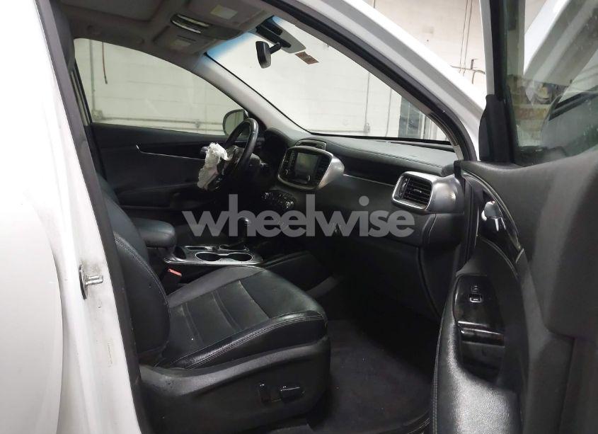 Photo 5 of 2016 Kia Sorento 3.3L SX (VIN 5XYPKDA51GG077698)