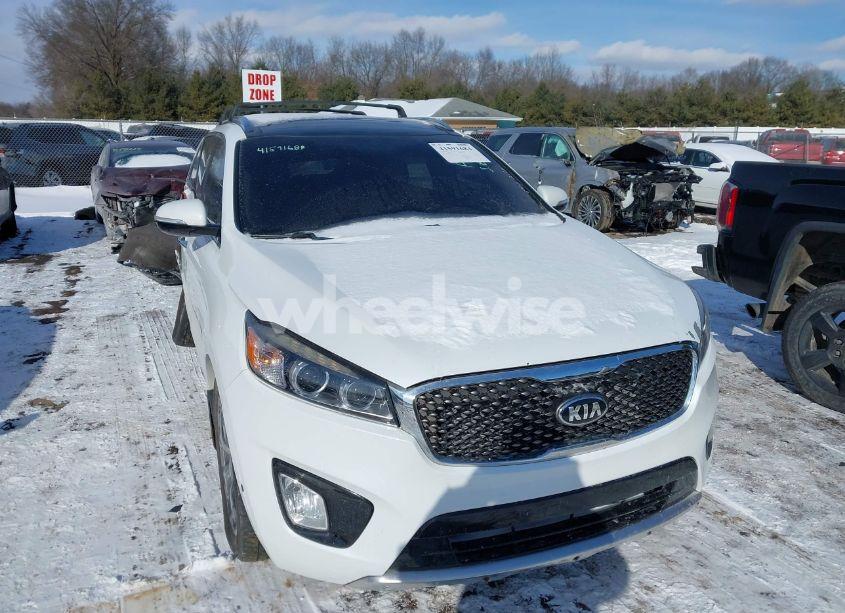 2016 Kia Sorento 3.3L SX (VIN 5XYPKDA51GG108352) main photo