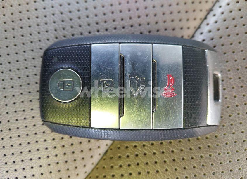 Photo 11 of 2016 Kia Sorento 3.3L SX (VIN 5XYPKDA51GG108352)