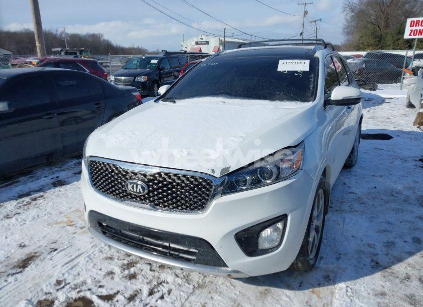 Photo 2 of 2016 Kia Sorento 3.3L SX (VIN 5XYPKDA51GG108352)