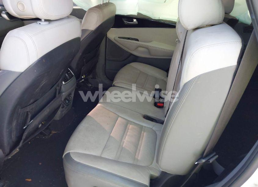 Photo 8 of 2016 Kia Sorento 3.3L SX (VIN 5XYPKDA51GG108352)