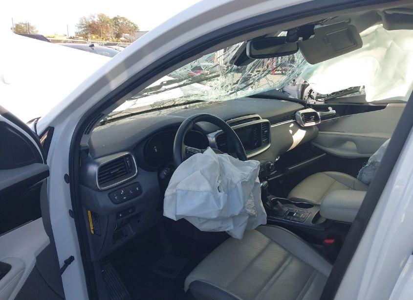 Photo 5 of 2018 Kia Sorento 3.3L SX (VIN 5XYPKDA51JG426818)