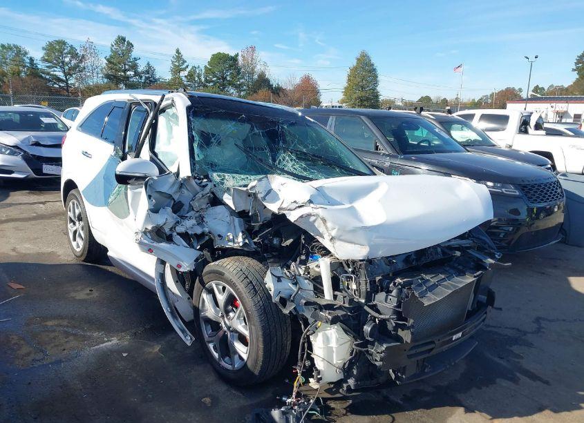 Photo 6 of 2018 Kia Sorento 3.3L SX (VIN 5XYPKDA51JG426818)