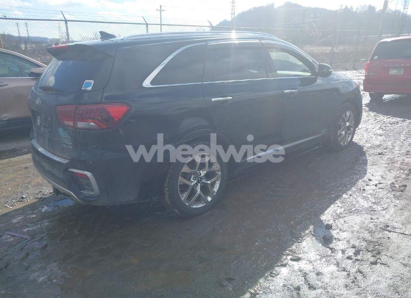 Photo 4 of 2019 Kia Sorento 3.3L SXL (VIN 5XYPKDA51KG462171)