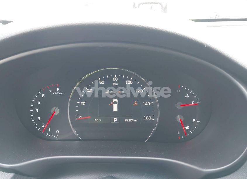 Photo 7 of 2017 Kia Sorento 3.3L SX (VIN 5XYPKDA52HG321103)