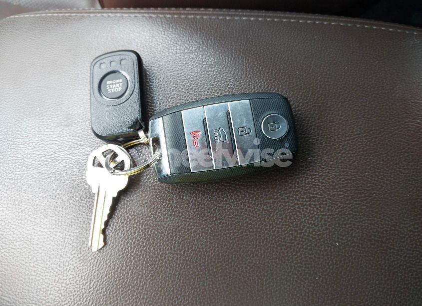 Photo 11 of 2020 Kia Sorento 3.3L SX (VIN 5XYPKDA52LG648240)