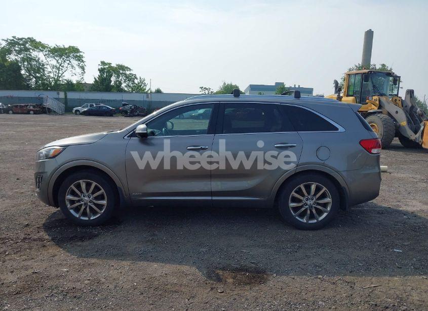 Photo 13 of 2016 Kia Sorento 3.3L SXL (VIN 5XYPKDA53GG089173)