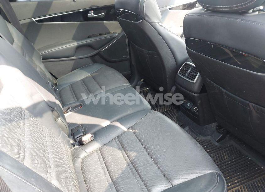 Photo 8 of 2016 Kia Sorento 3.3L SXL (VIN 5XYPKDA53GG089173)