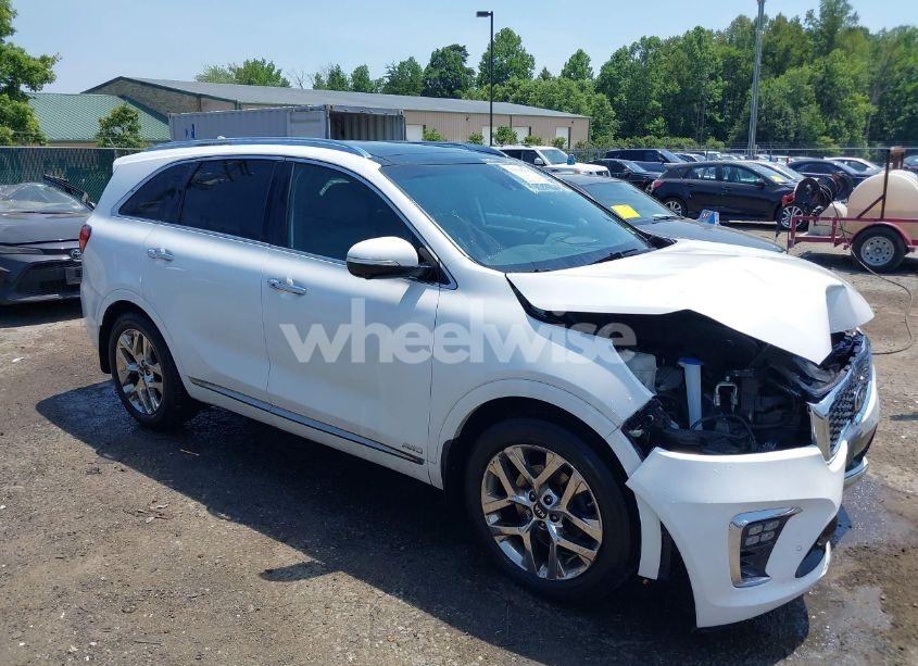 2019 Kia Sorento 3.3L SXL (VIN 5XYPKDA53KG536707) main photo
