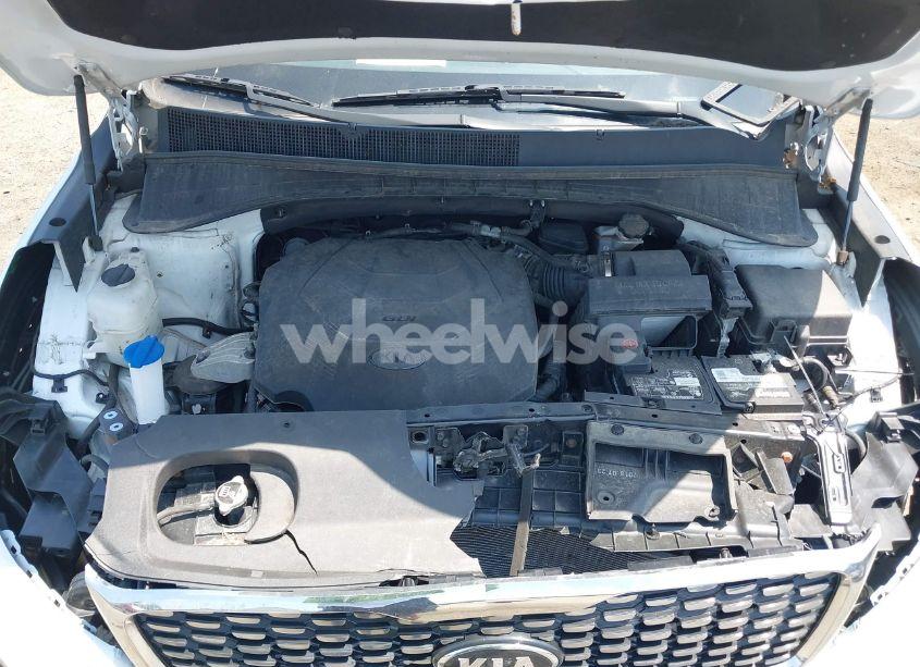 Photo 10 of 2019 Kia Sorento 3.3L SXL (VIN 5XYPKDA53KG536707)