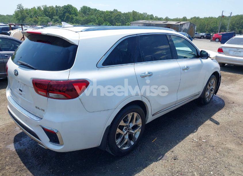 Photo 4 of 2019 Kia Sorento 3.3L SXL (VIN 5XYPKDA53KG536707)