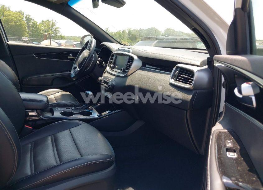 Photo 5 of 2019 Kia Sorento 3.3L SXL (VIN 5XYPKDA53KG536707)