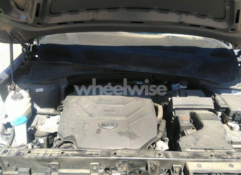 Photo 10 of 2019 Kia Sorento 3.3L SXL (VIN 5XYPKDA54KG509063)