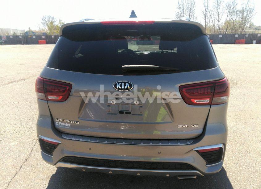 Photo 16 of 2019 Kia Sorento 3.3L SXL (VIN 5XYPKDA54KG509063)