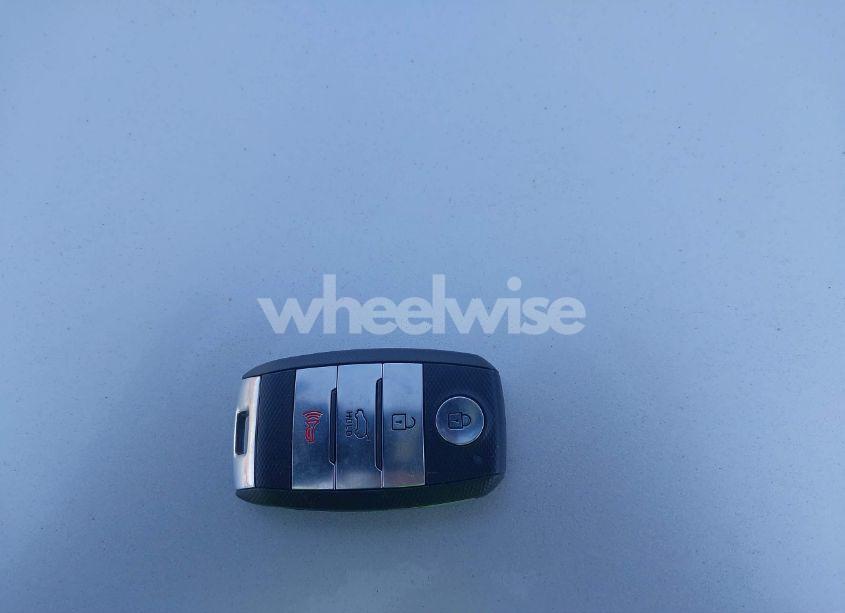 Photo 11 of 2016 Kia Sorento 3.3L SXL (VIN 5XYPKDA55GG019447)