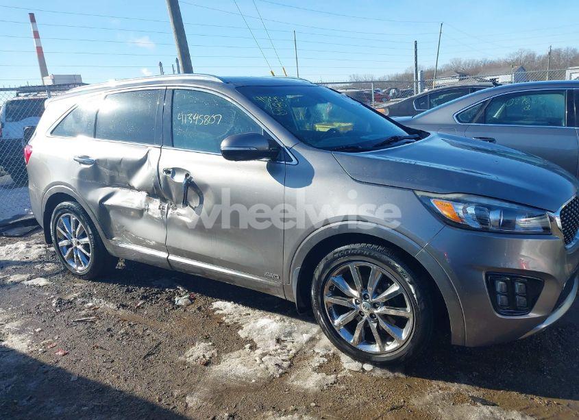 Photo 13 of 2016 Kia Sorento 3.3L SXL (VIN 5XYPKDA55GG019447)