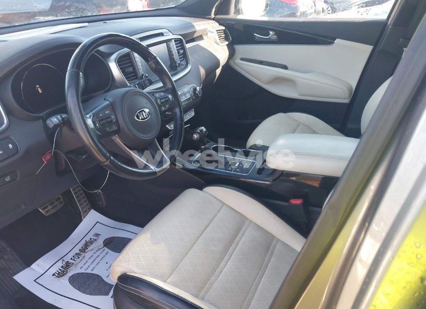 Photo 5 of 2016 Kia Sorento 3.3L SXL (VIN 5XYPKDA55GG019447)