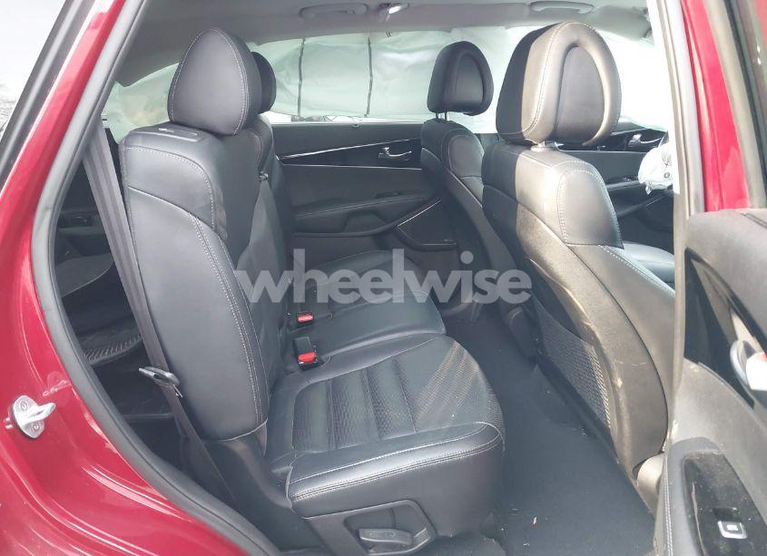 Photo 8 of 2016 Kia Sorento 3.3L SX (VIN 5XYPKDA55GG107544)