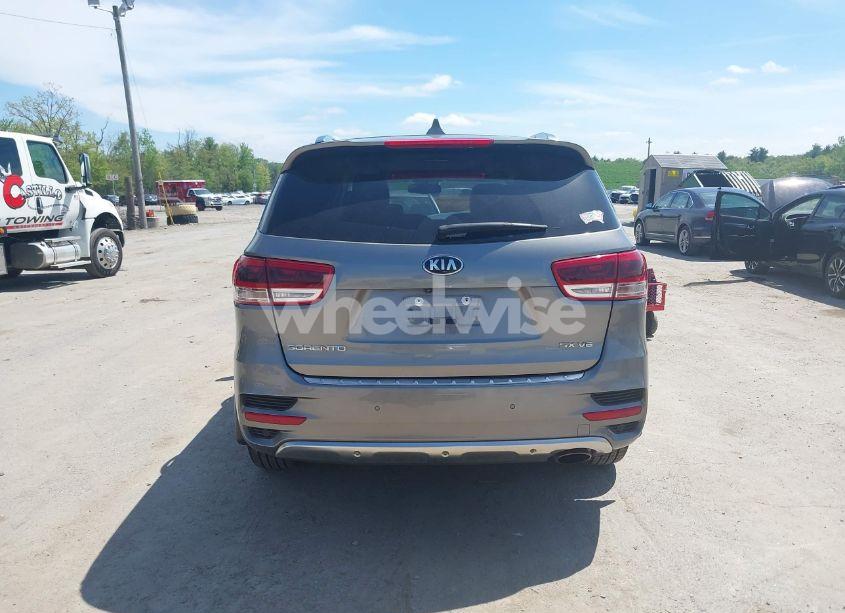 Photo 16 of 2017 Kia Sorento 3.3L SX (VIN 5XYPKDA56HG242677)