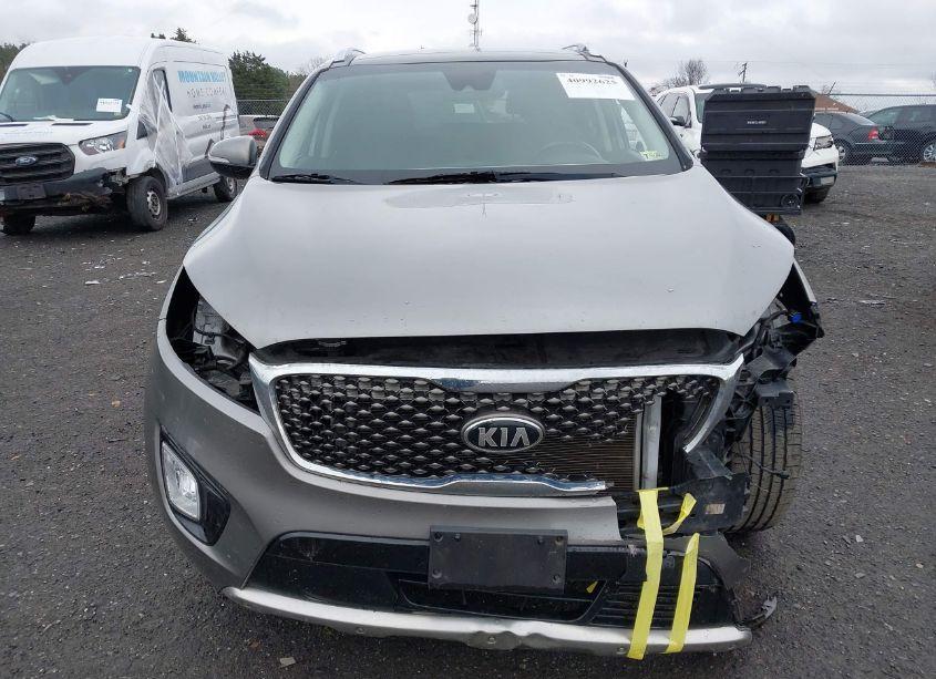 Photo 6 of 2017 Kia Sorento 3.3L SX (VIN 5XYPKDA56HG284055)