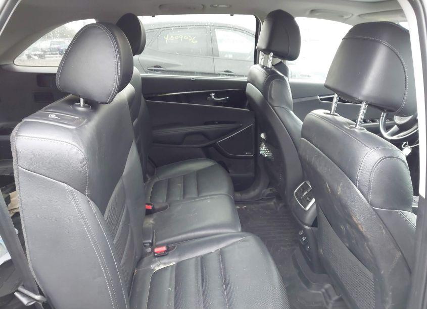 Photo 8 of 2017 Kia Sorento 3.3L SX (VIN 5XYPKDA56HG284055)