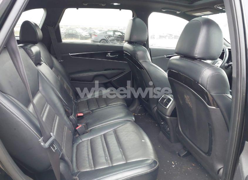 Photo 8 of 2019 Kia Sorento 3.3L SXL (VIN 5XYPKDA56KG567238)