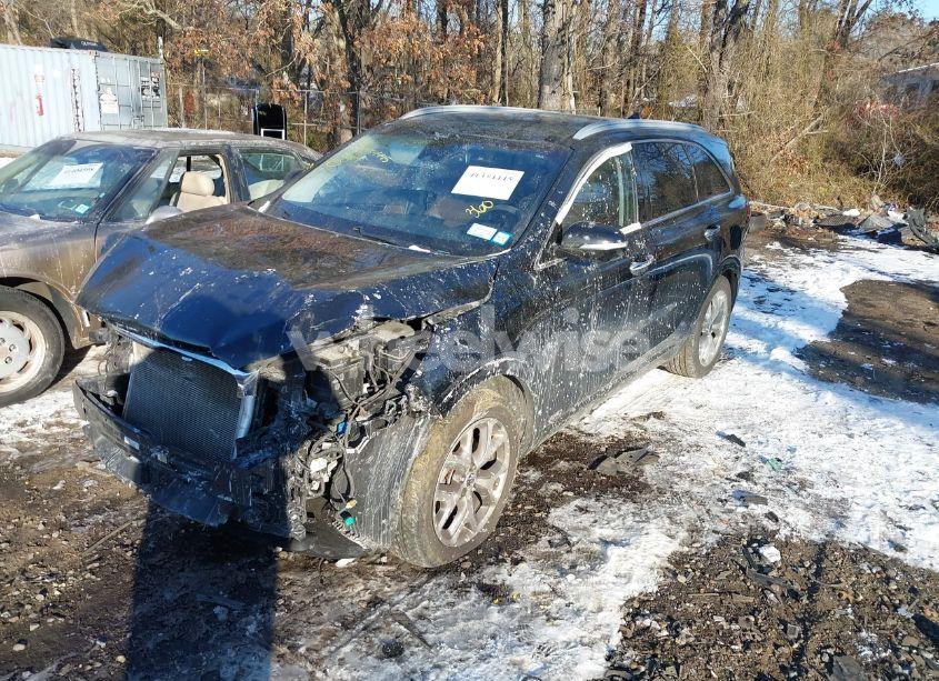 Photo 2 of 2020 Kia Sorento 3.3L SX (VIN 5XYPKDA56LG694332)