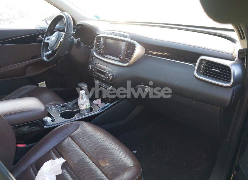 Photo 5 of 2020 Kia Sorento 3.3L SX (VIN 5XYPKDA56LG694332)
