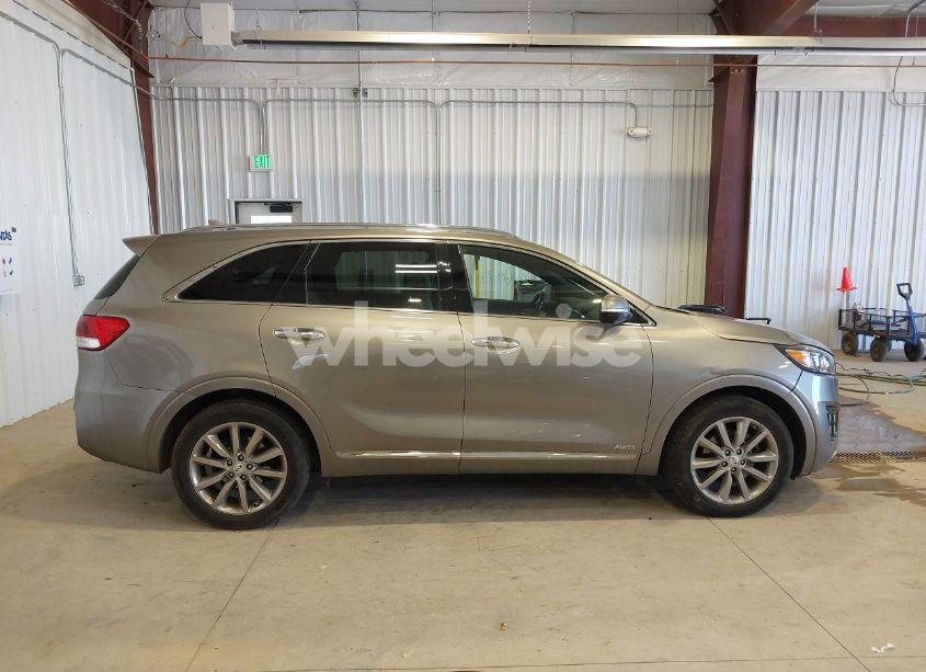 Photo 13 of 2016 Kia Sorento 3.3L SXL (VIN 5XYPKDA57GG098233)