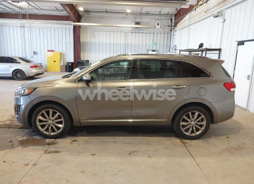 Photo 14 of 2016 Kia Sorento 3.3L SXL (VIN 5XYPKDA57GG098233)