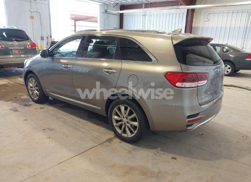 Photo 3 of 2016 Kia Sorento 3.3L SXL (VIN 5XYPKDA57GG098233)