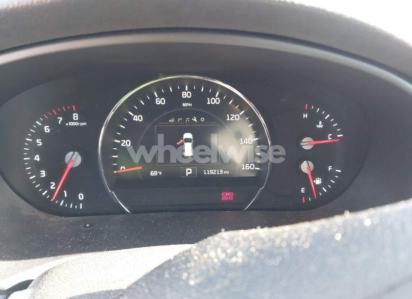 Photo 7 of 2018 Kia Sorento 3.3L SX (VIN 5XYPKDA57JG349078)