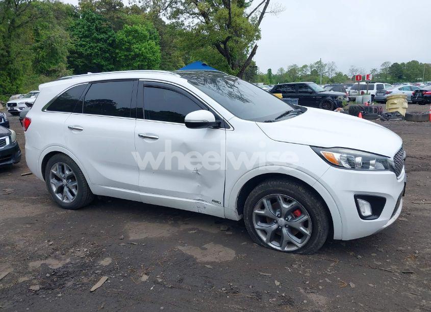 Photo 13 of 2017 Kia Sorento 3.3L SX (VIN 5XYPKDA58HG305360)
