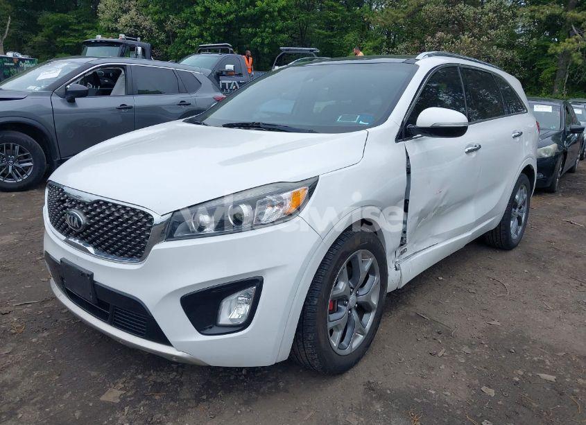 Photo 2 of 2017 Kia Sorento 3.3L SX (VIN 5XYPKDA58HG305360)