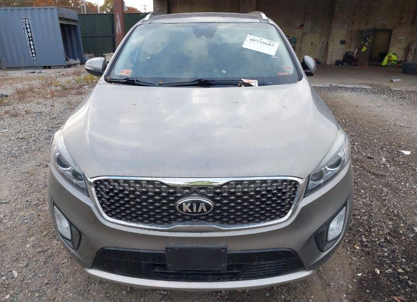 Photo 6 of 2017 Kia Sorento 3.3L SX (VIN 5XYPKDA58HG310025)